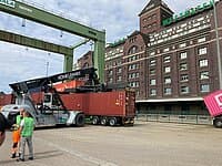WIR GRATULIEREN ZU 100 JAHRE WESTHAFEN