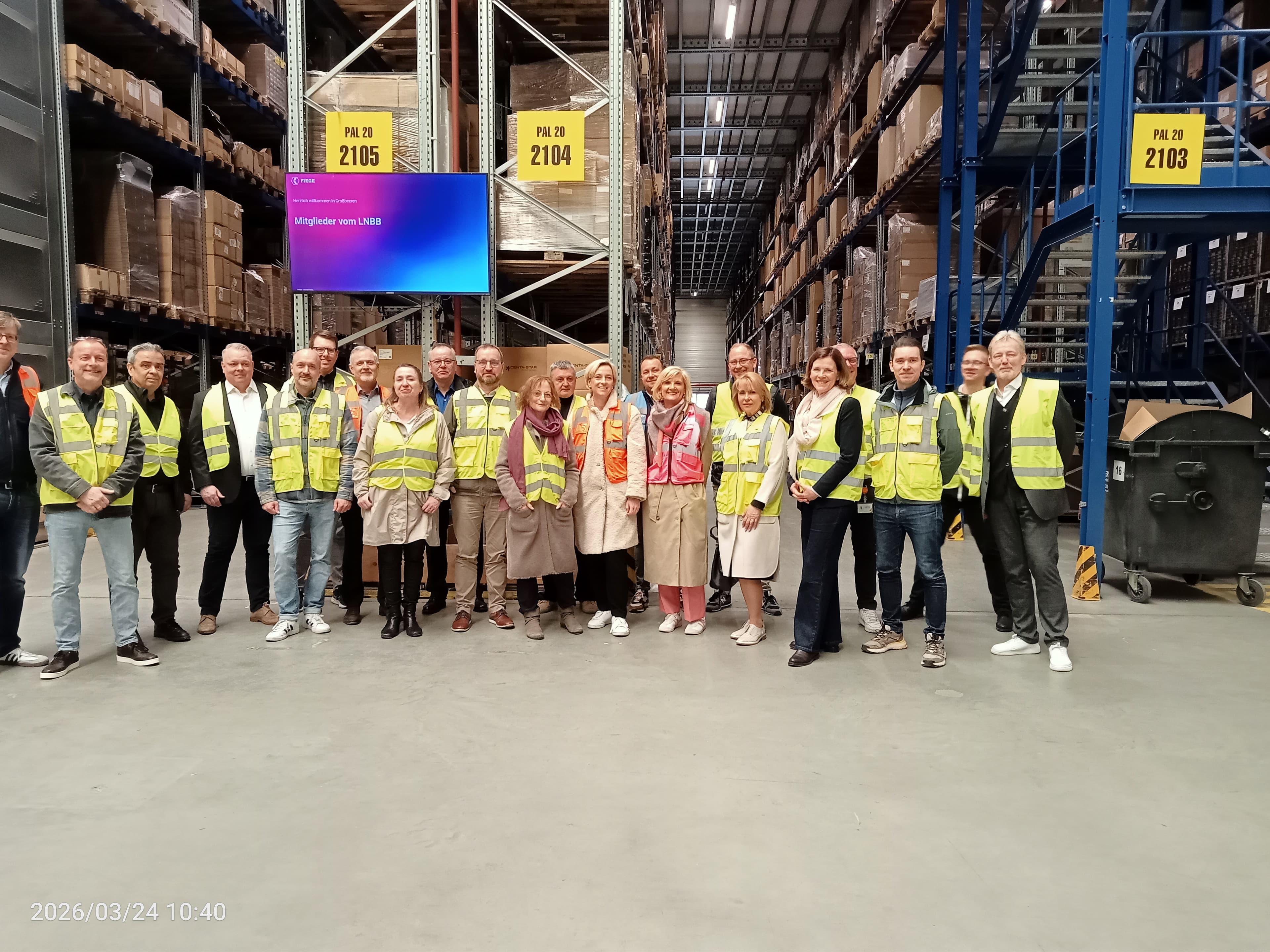 Einblicke an der Schnittstelle von Zivil und Militär: LNBB-Logistikfrühstück bei FIEGE